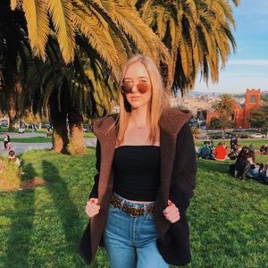 Meet your Posher, Mikayla